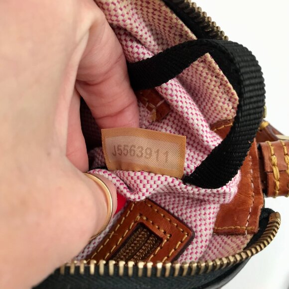 Dooney & Bourke Black Pebbled Grain Leather Dillen Crossbody Bag - Picture 11 of 11